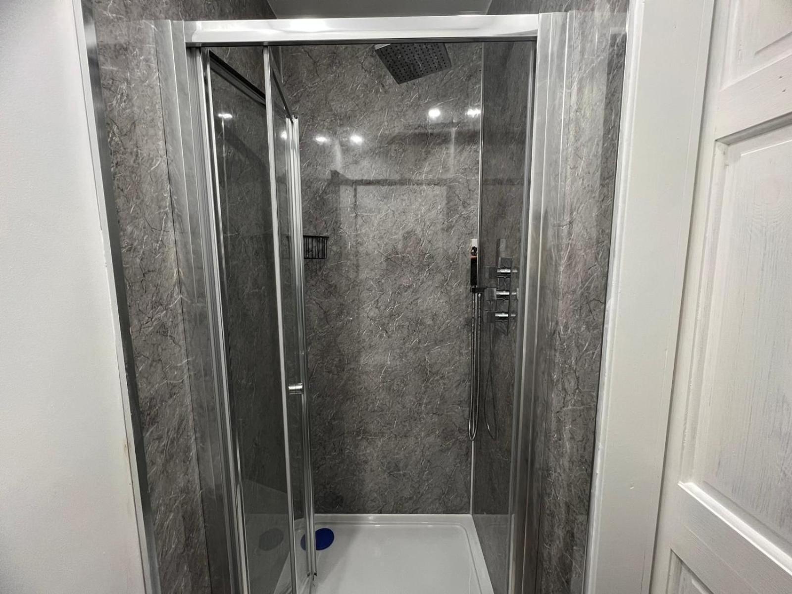 Shared House In Inverness 인버네스 외부 사진